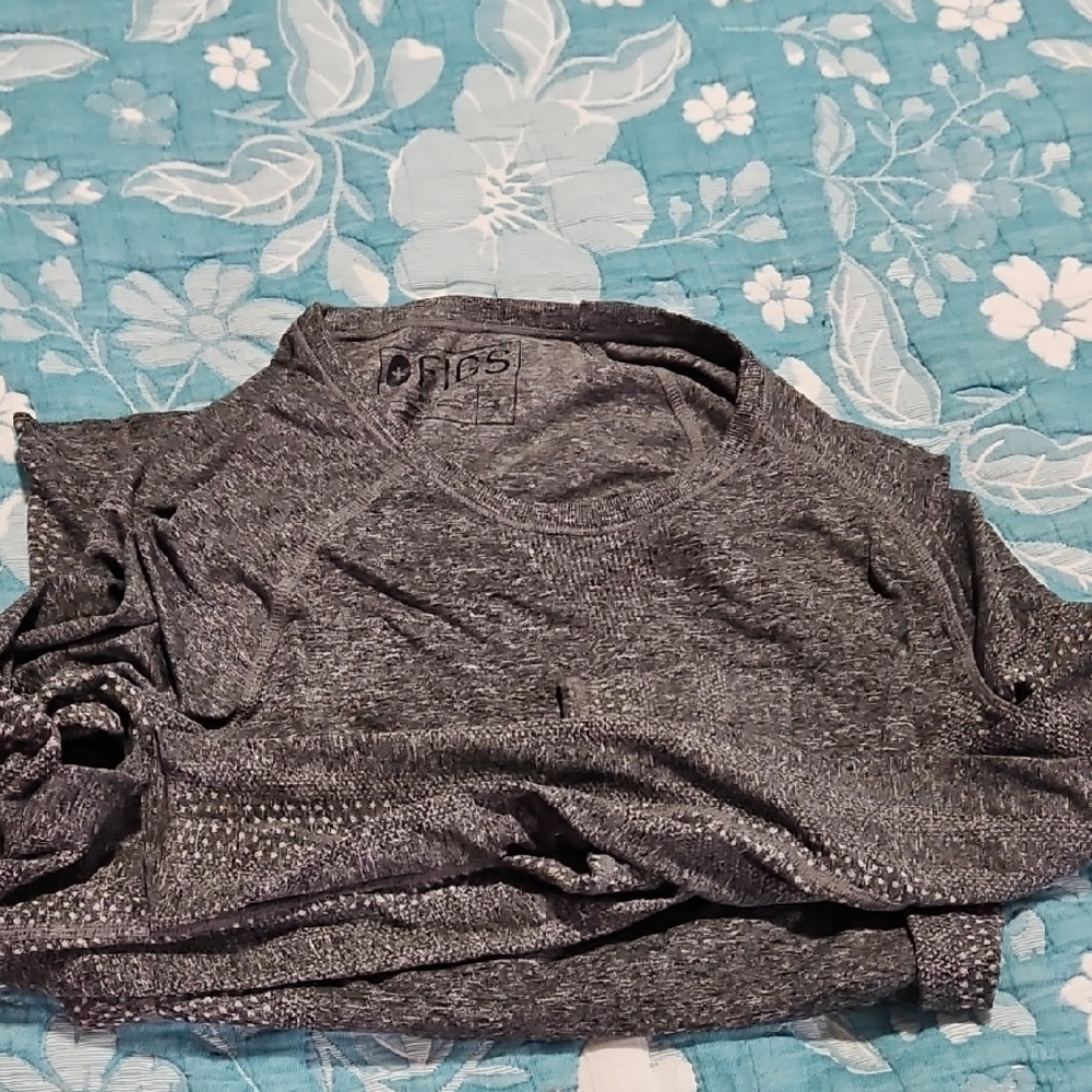 Figs Charcoal Women's Crew Neck Sweater